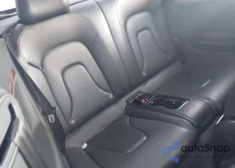 2011 Audi A5 2.0T Premium z USA, uszkodzony, nr VIN WAUCFAFH6BN011733